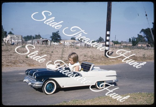 Ragazza pontiac pedale auto - ragazza,