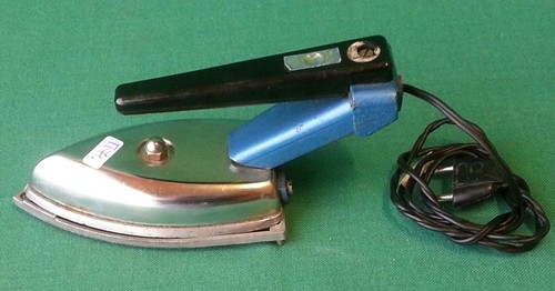 Vecchio giocatolo mini ferro - giocatolo,