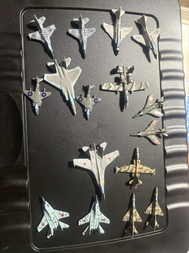 300 jet fighter età - ��1/300,