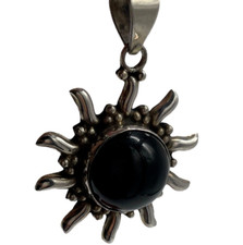 CIONDOLO PER COLLLANA UOMO E DONNA SOLE INDIANO DI ONICE NERO LISCIO ARGENTO 925