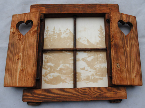 Finestra legno con grata in - finestra,