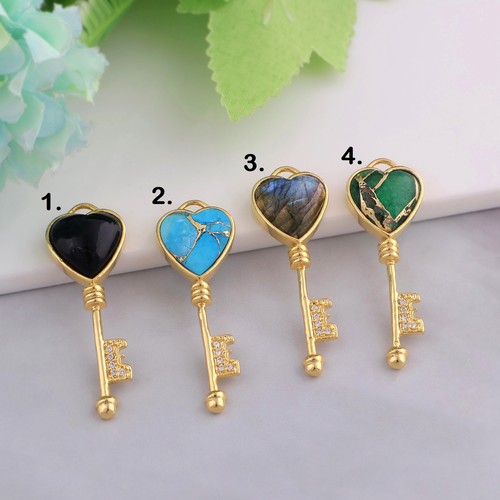 Collana con ciondolo chiave