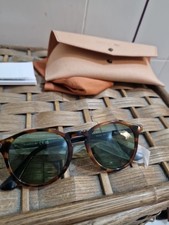 Occhiali da sole Web Eyewear NUOVI con custodia originale