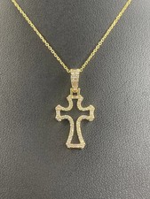 Collana con ciondolo croce in