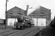 PHOTO BR British Railways Steam Locomotive Class V2 60929  at York in 1963