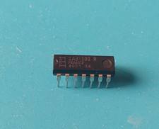 SAJ300R ITT CMOS RF quartz clock circuit with digital adjustment 0.5 Hz output