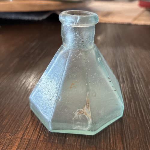 Antico ombrello acqua calamaio