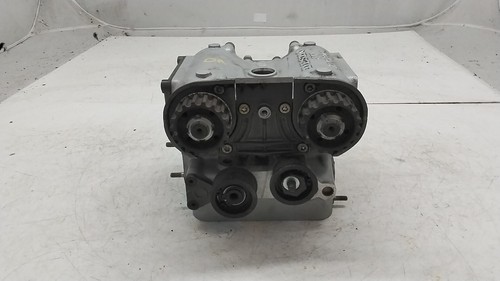 Ducati 748 testata orizzontale