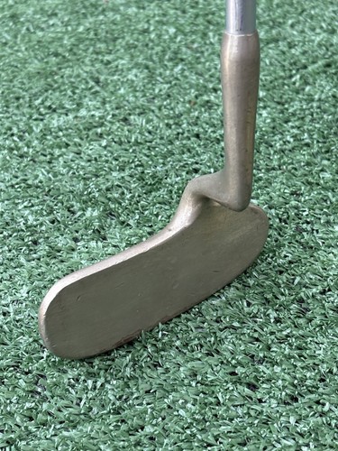 Robot vintage putter - k-44,