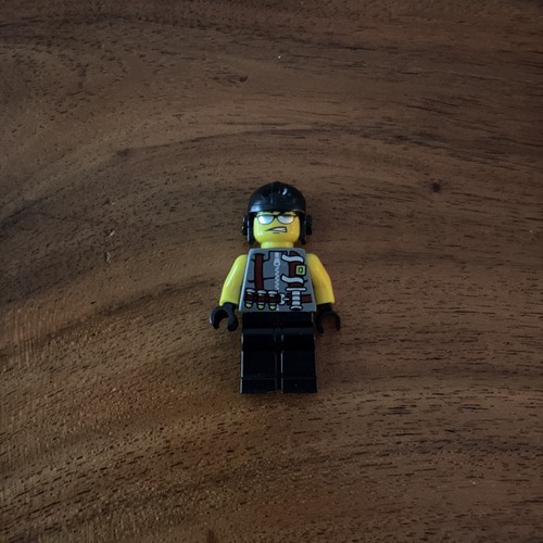 Lego dino attack minifigure - attack,