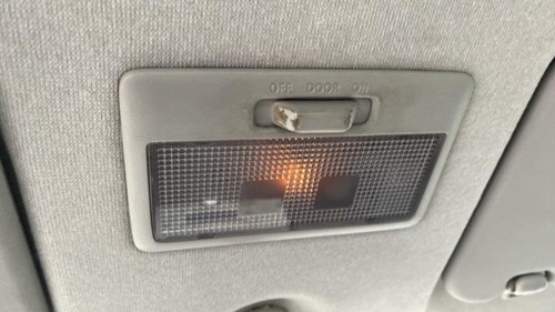 Luce cortesia suzuki swift - luce,