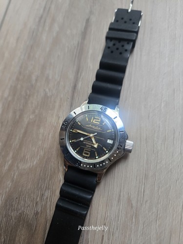 Vostok amphibia 120697 - vostok,