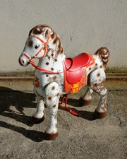 Cavallo giocattolo vintage