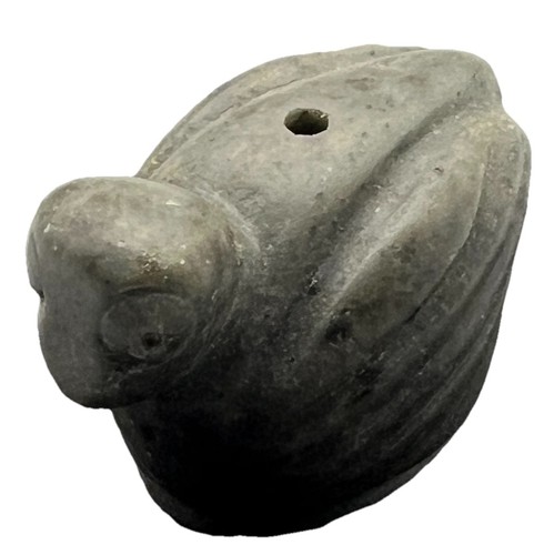 Antico amuleto uccellino agata