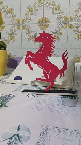 Gadgets ferrari legno - in,
