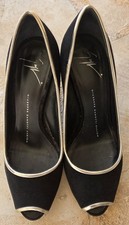 Giuseppe Zanotti décolleté