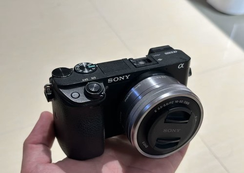Nuova fotocamera digitale - 90%nuova,