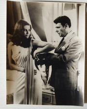 fo4282,foto originale,attrice claudia cardinale con harry guardino