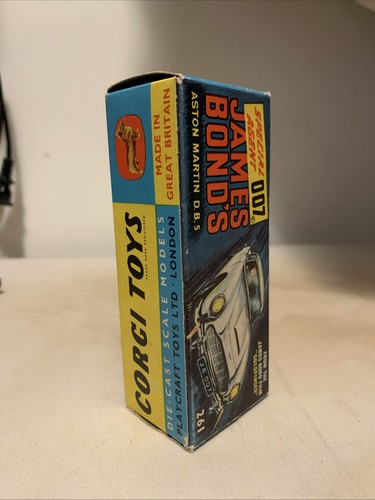 Vintage 1965 corgi toys 261 - vintage,