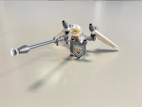 Lego nexo knights - knights, 70337