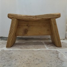 Sgabello in legno massello in stile giapponese realizzato a mano