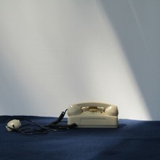 TELEFONO IN BACHELITE "