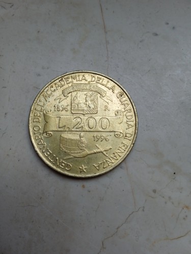 Lire italiane colore oro - oro, in