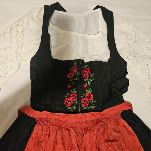 Set grembiule camicetta abito