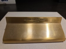 Jacques Marie Mage - Jmm Logo Stand - in ottone / brass