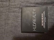 Huda Beauty Polvere pressata