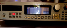AKAI S3000XL campionatore