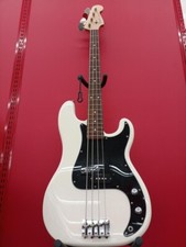 Fender Japan PB43 Basso di