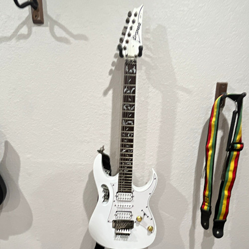 Ibanez jemjr steve vai - ibanez,