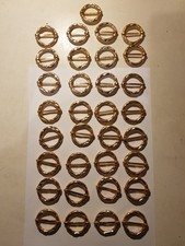 Lotto di 33 bottoni grandi con