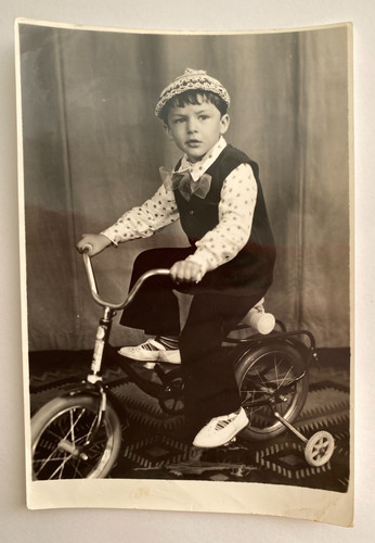 Bellissimo ragazzo bici - bellissimo, su