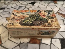 Giocattolo carroarmato in latta vintage M4 combat Tank made in Japan TAIYO