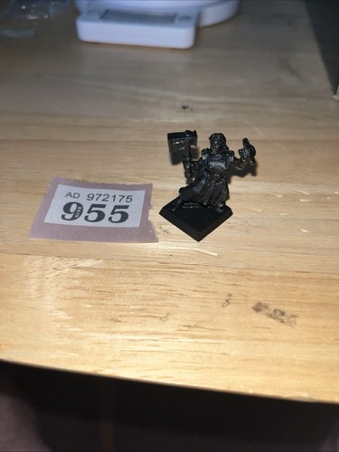 Mordheim sigmarite sister - sigmarite,