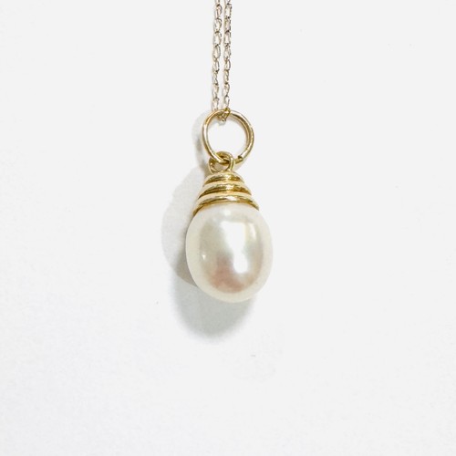 Collana con ciondolo oro - con, in