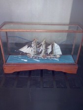 Piccolo Modello di VELIERO in