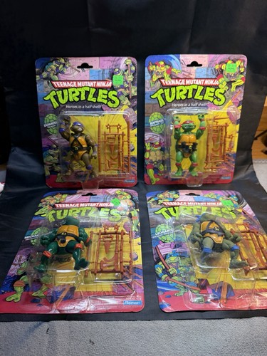Lotto figurine playmates - 4,