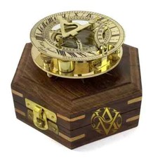 Orologio meridiana bussola