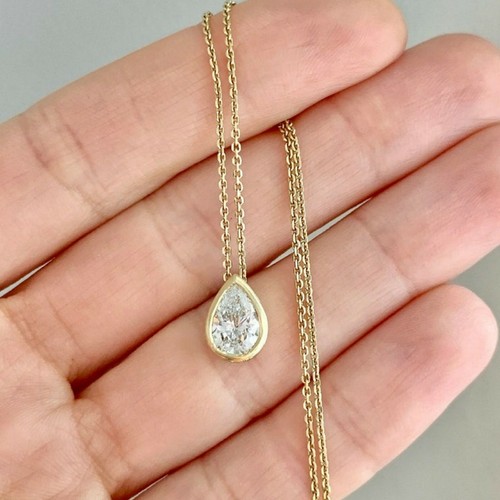 Set lunetta moissanite pera