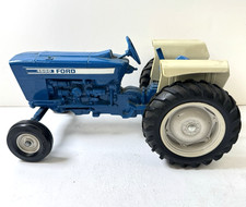 Trattore vintage ERTL Ford