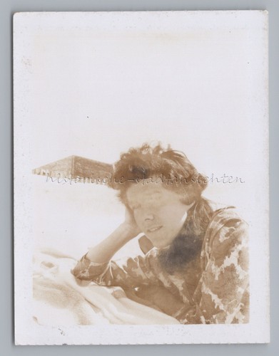 Ritratto giovane donna in - di,