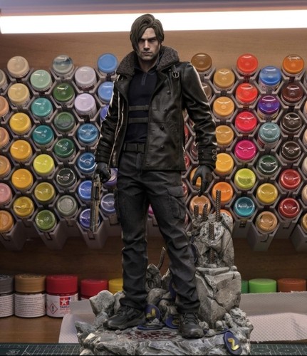 Leon kennedy figure resident - leon,