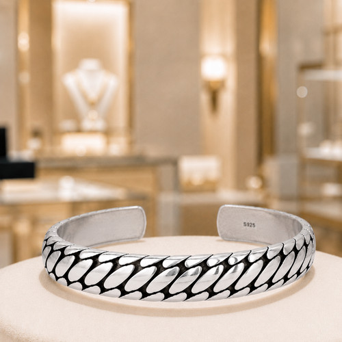 Bracciale uomo vintage aperto