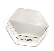 Medium Plain Hexagonal Pill