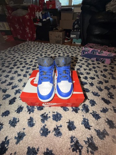 Air jordan mid - air,