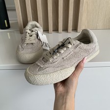 Sneakers Zara X Kaia Gerber