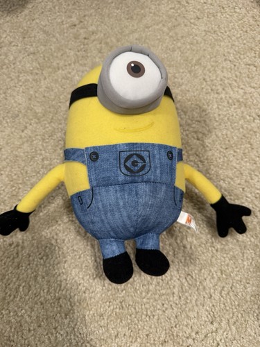 Minion plush - minion,